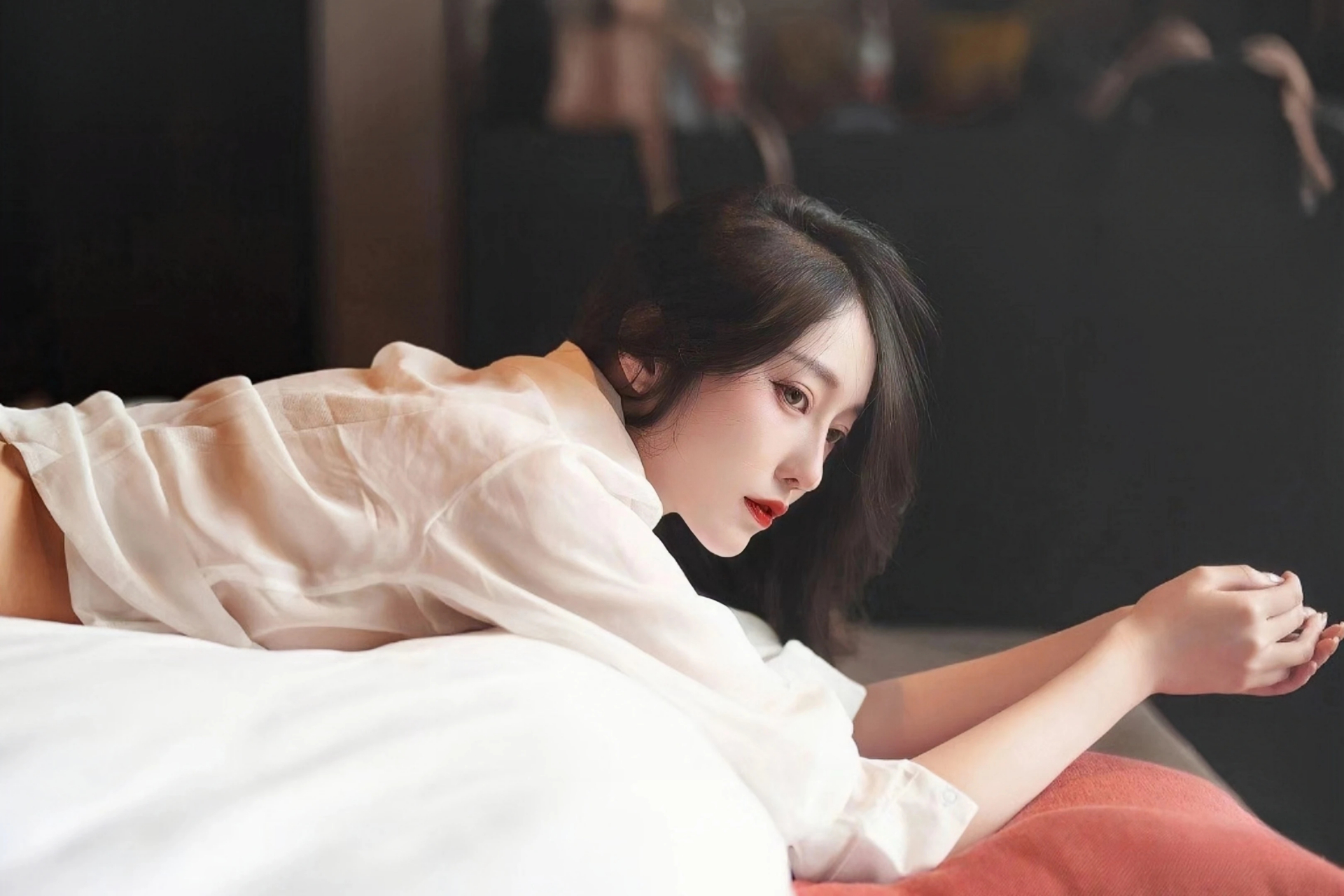 精品国产自在现偷亚洲激情一级小说|在线观看国产精品一区二区三区|欧美精品亚洲精品_国产精品国语对白在线观看|久久四虎精品|欧美日韩 区二区三区|欧美亚洲国产看看|沿着边境看中国 七十华章耀天山丨布茹玛汗·毛勒朵：刻在石头上的忠诚